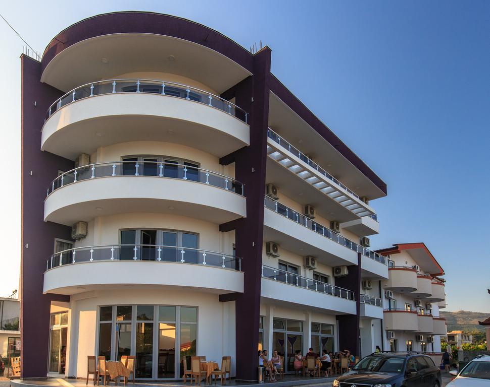 Hotel Edita 울친 외부 사진
