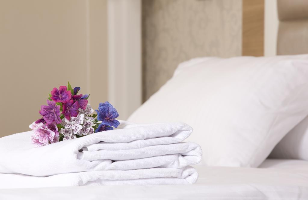 Hotel Edita 울친 외부 사진