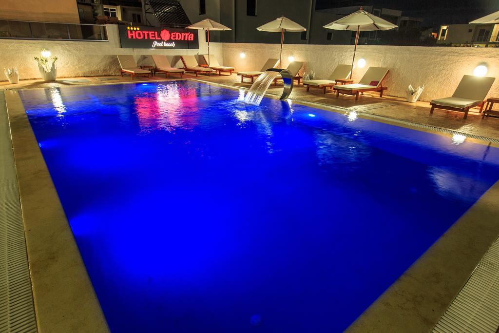 Hotel Edita 울친 외부 사진