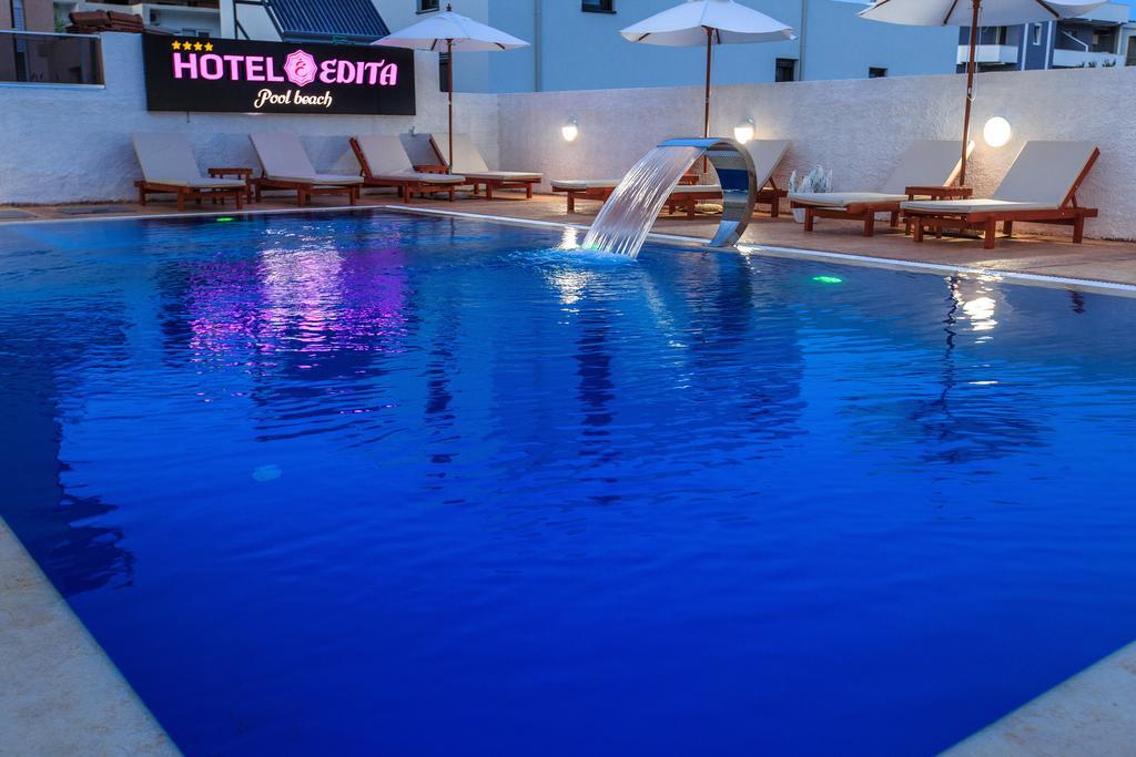 Hotel Edita 울친 외부 사진